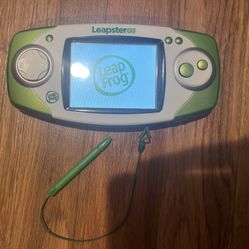 Leap Frog Leapster GS + 3 Game Cartridges and Carrying Case
