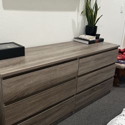 Dresser—6 Drawers, Macys