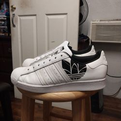 ADIDAS     SUPERSTAR 