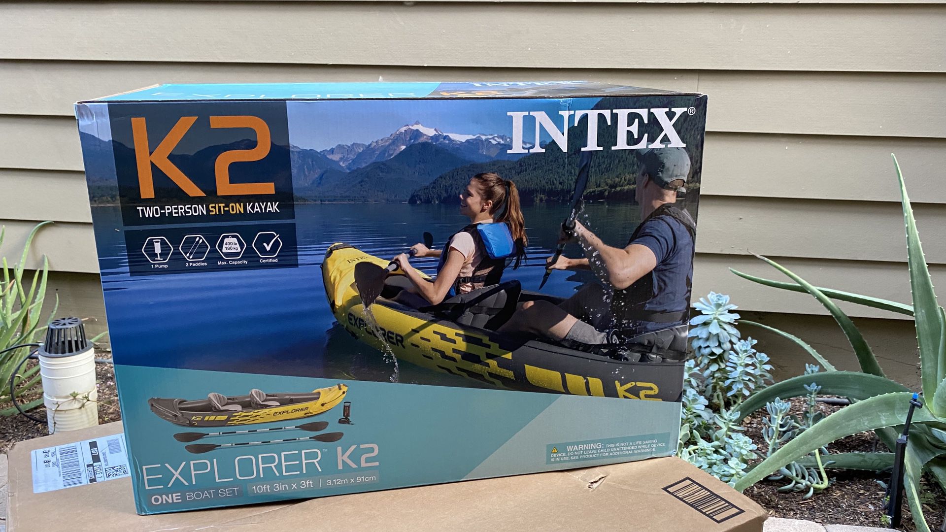 Brand new *unopened* Intex K2 Explorer Kayak
