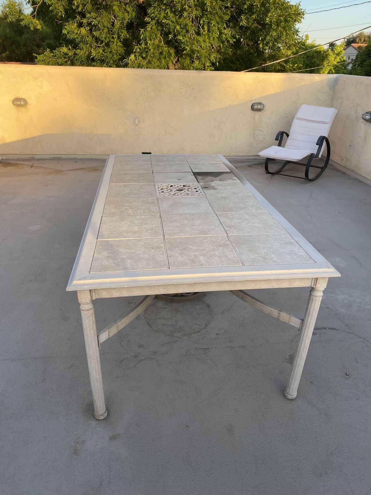 FREE Old Damaged Patio Furniture Chairs Can Repurpose or Repair for