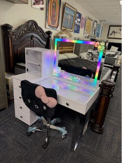 Beauty Desk - Makeup Storage Space - LED Lights - White and Warm Tone Lights - Storage Display Box - Chair Available Also
