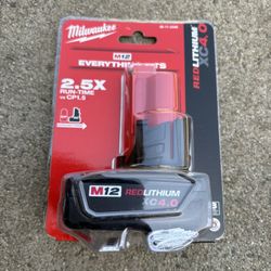 Milwaukee M-12  Red Lithium XC 4.0 Battery 