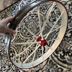 Rare Cast Iron Vintage Wagon Wheel