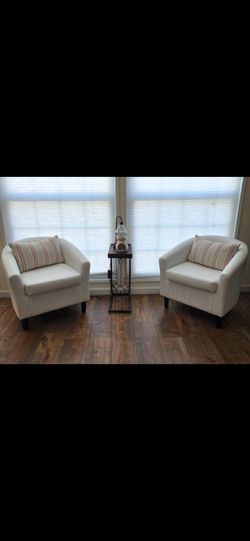 Small living room chairs