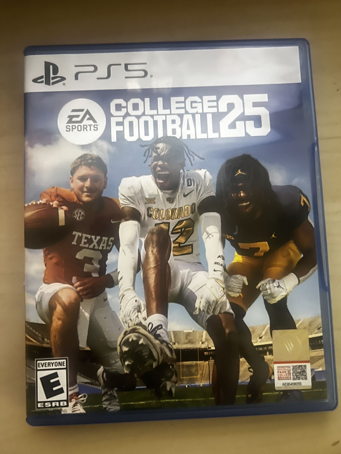NCAA COLLEGE FOOTBALL 25 (ps5)