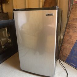 Small Refrigerator 