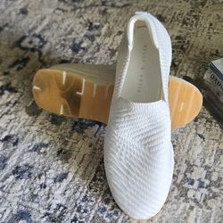 Kelly & Katie NEVAD White Crisscross Textile Slip-On Sneakers,