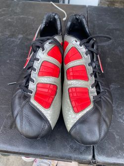 Nike cleats soccer vintage t90 men’s Nike cleats Sz 8.5 MAKE AN OFFER!