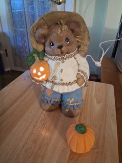 Bear with light up pumpkin