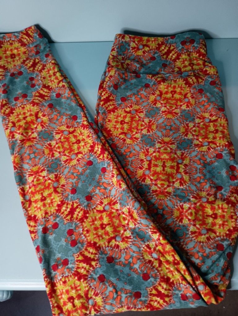 LuLaRoe Women's Buttery-Soft Leggings, One Size - Kaleidoscope