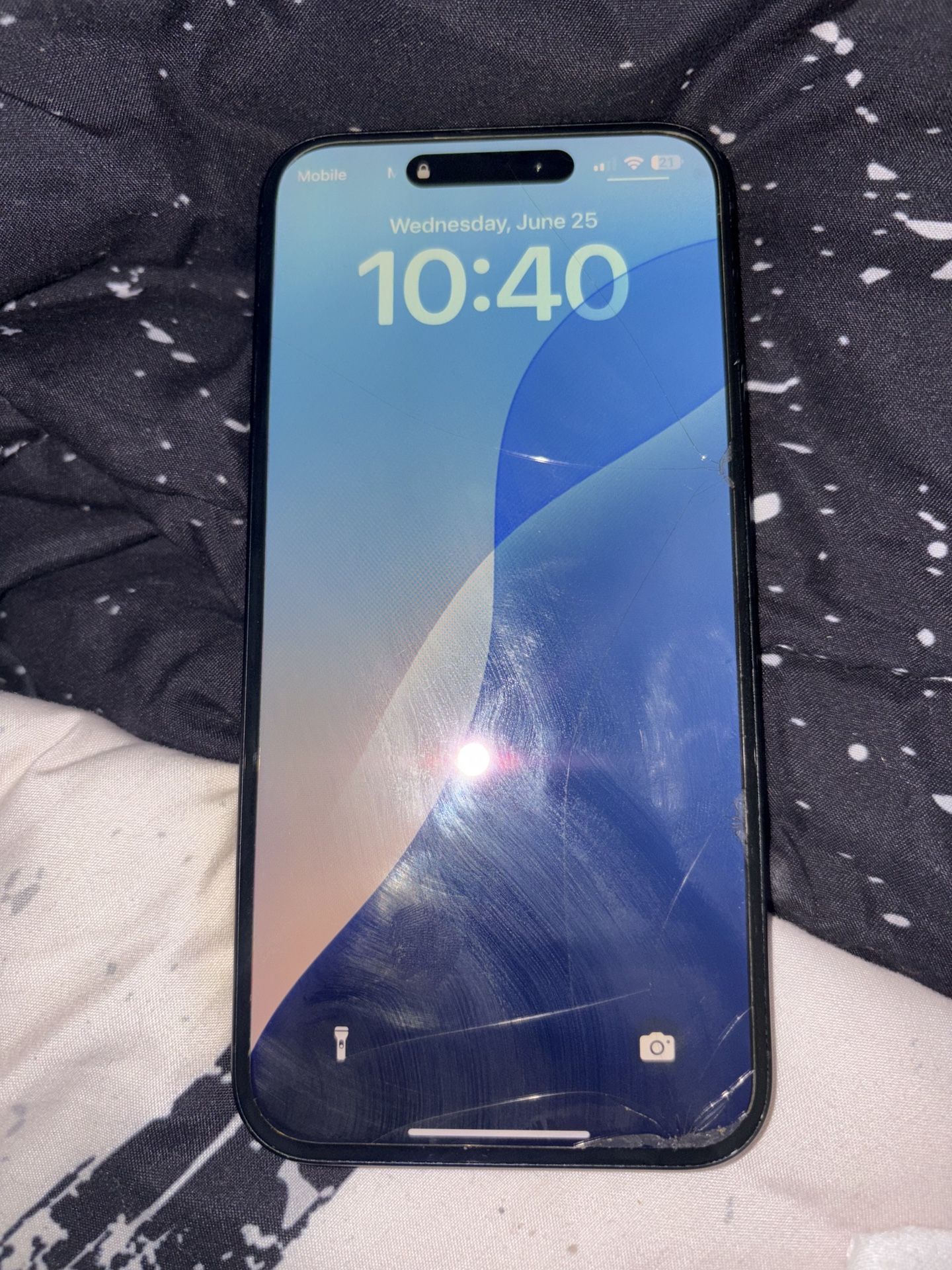 iPhone 16 Plus