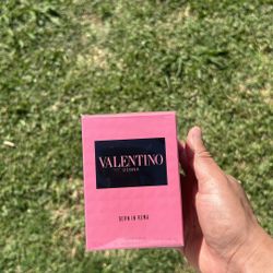 Valentino Women Perfume New 