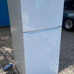 Refrigerator Lg