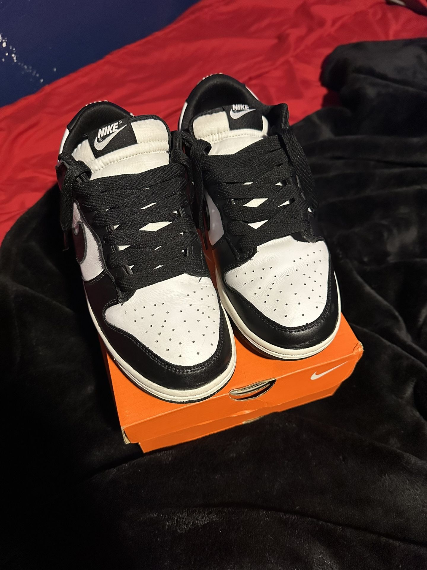 Panda Dunks Size 10