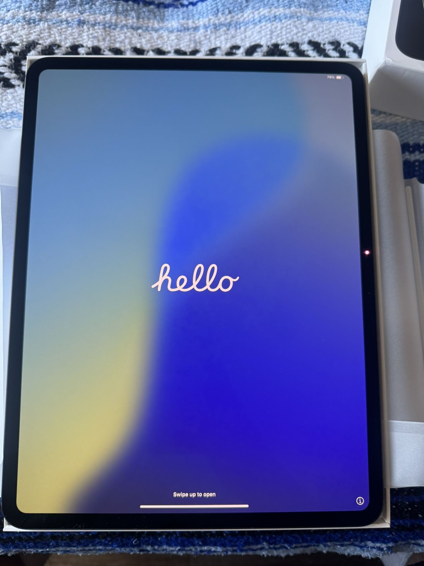 iPad Pro 13-inch (M4) Wi-Fi + Cellular