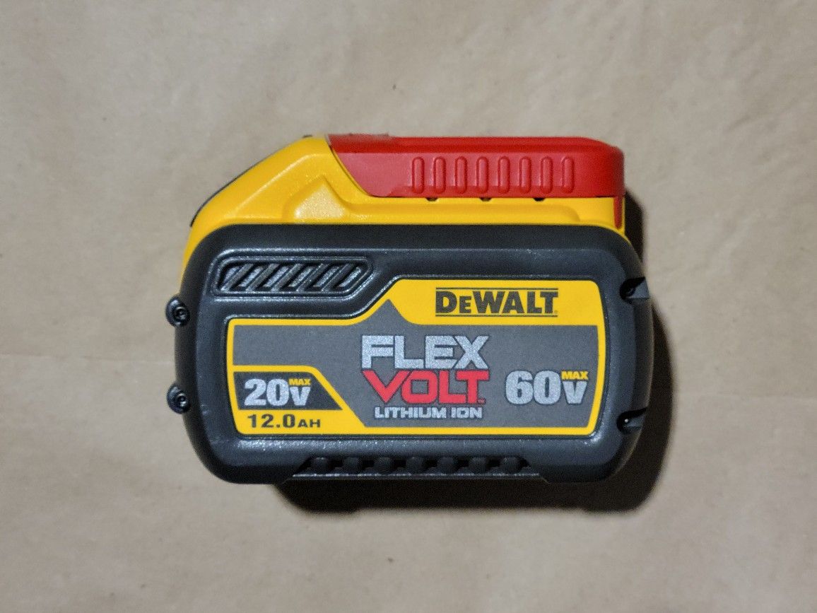 DEWALT DCB612 (1) 20V/60V MAX FLEXVOLT 12 Ah Li-Ion Battery