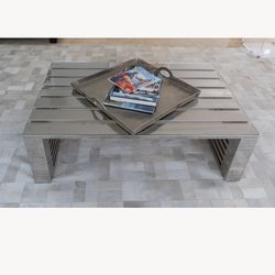 Key biscayne moving sale - Coffee table