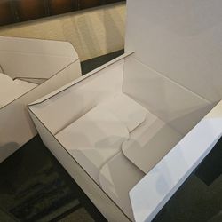 Boxes 8"× 8.5"× 4" Corrugated Auto-Bottom