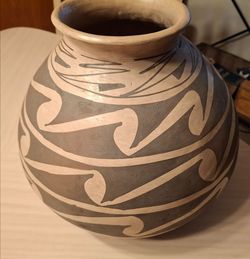 Vintage Casas Grande Pot