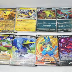 8 Pokemon Cards 