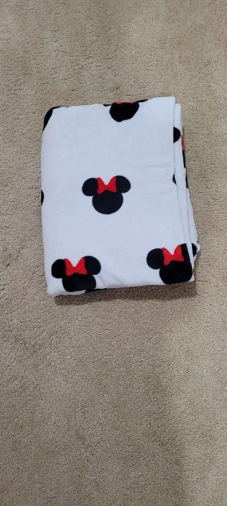 Disney Minnie Mouse Throw Blanket