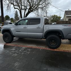 SCS Ray 10 wheels with BFG KO2 285/75/16