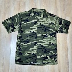No Boundaries Camo Short Sleeve Button Up Mens Shirt Medium