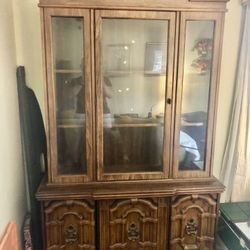 China Cabinet With 2 Matching Cabinets 