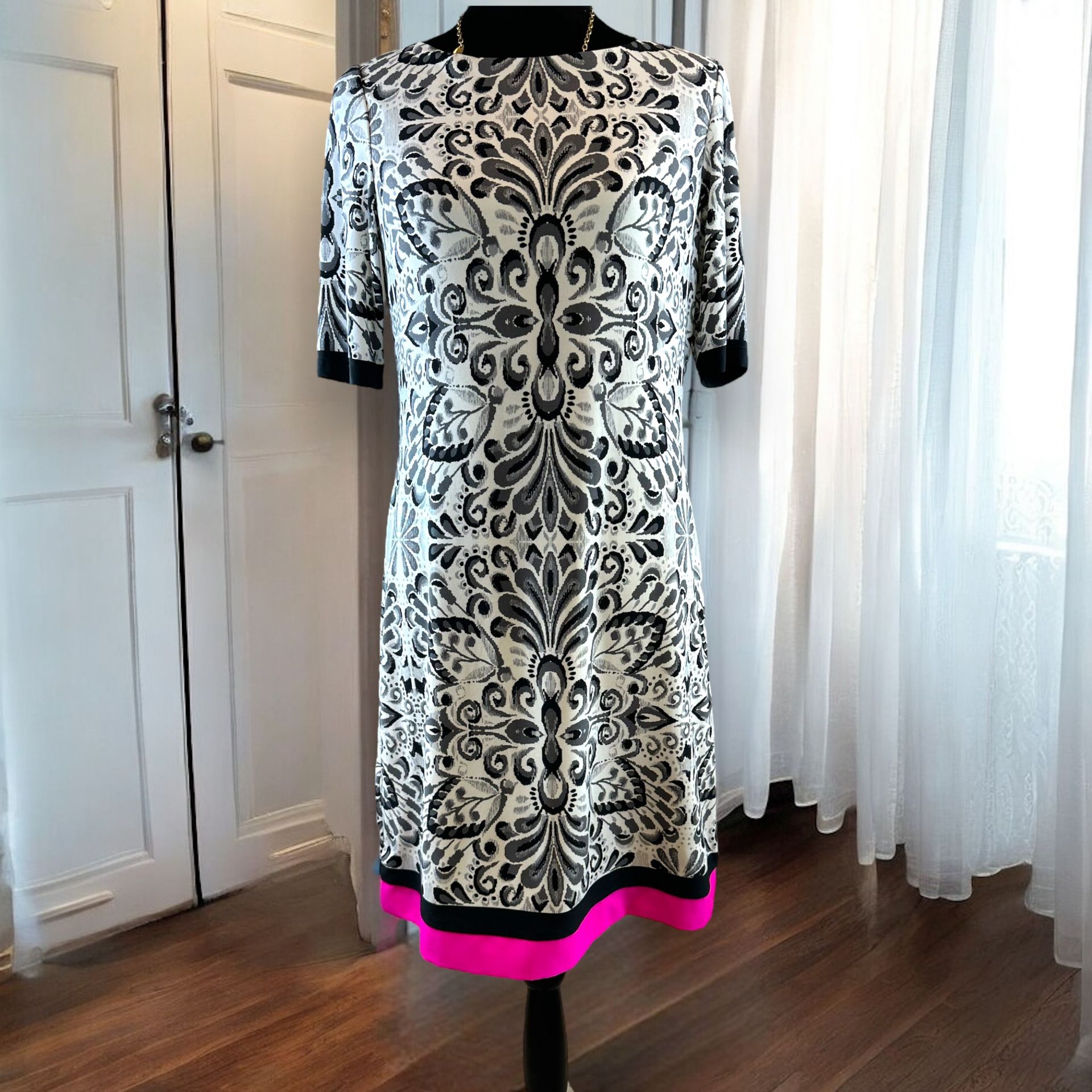 Eliza J Black & White Damask Pattern Dress with Pink Trim, Size 8 Short Sleeve S