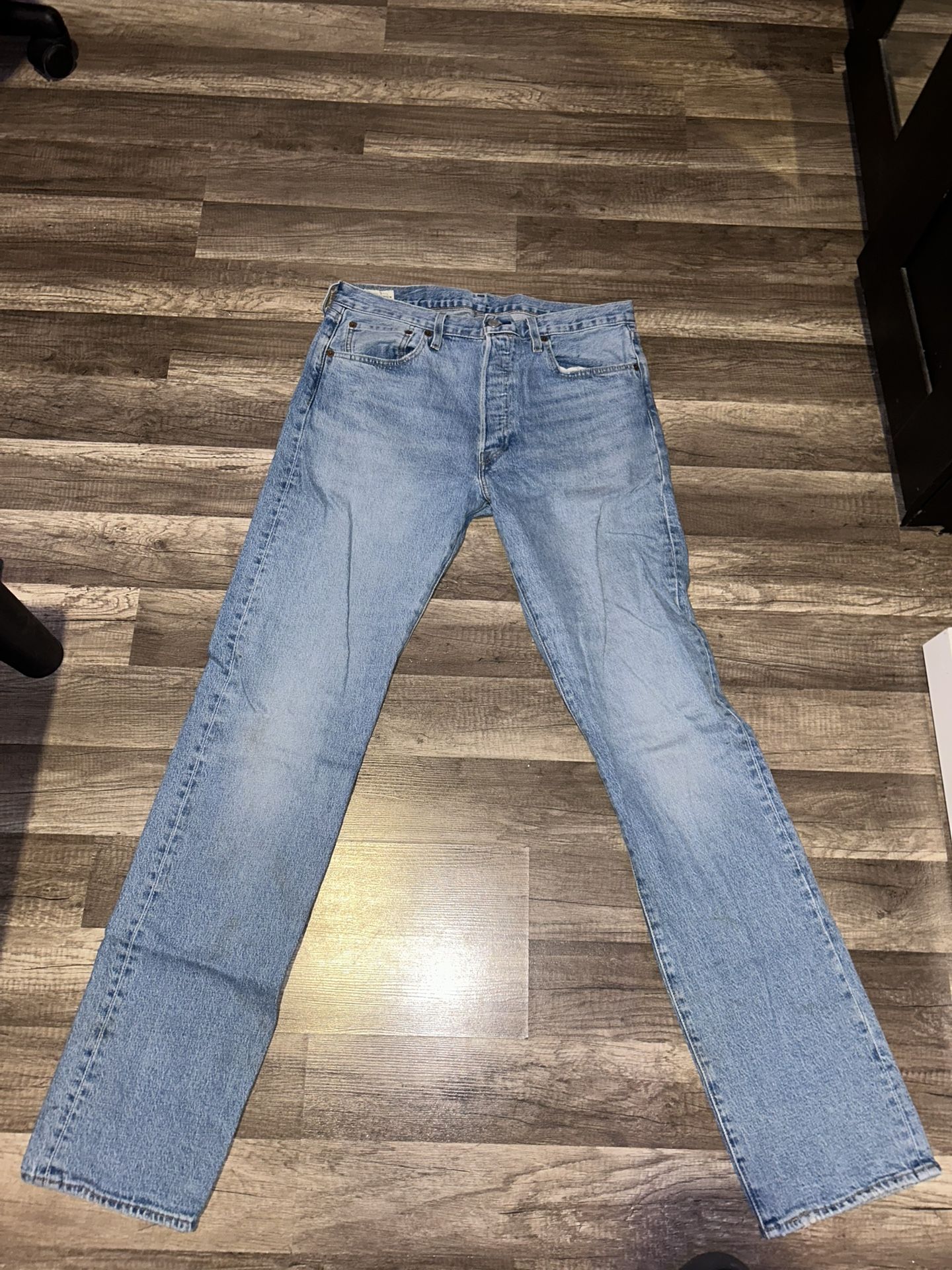 levi jeans