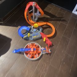 Matchbox Car Holder And Ramp Game