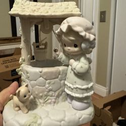 Precious Moments Wish You Were Here Wishing Well Plays The Tune Wish Upon A Star Music Box