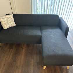 Black Fabric Couch With Chaise