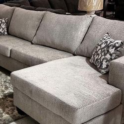 OM• $38 Initial • Brand New///Pitt 4 Piece Sectional// Couch 