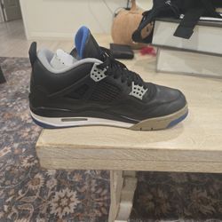 Jordan 4