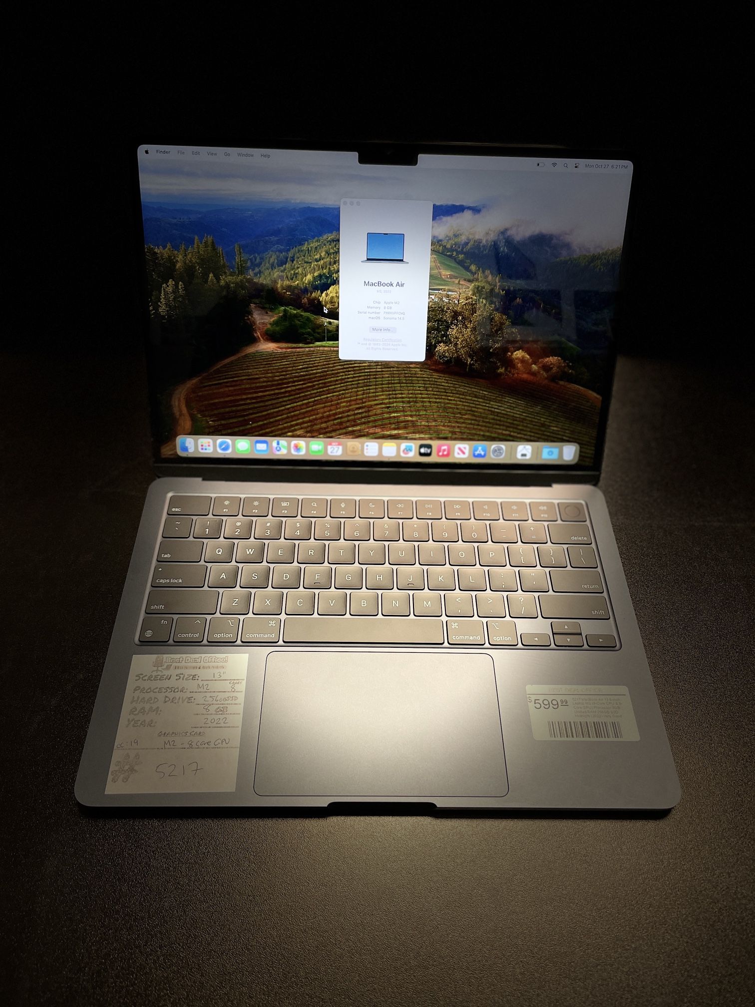 MacBook Air 2022 M2 8GB 256GB SSD with Store Warranty And Financing!