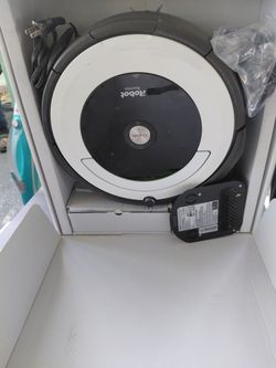 🤖 iRobot Roomba 695 WiFi Robot Vacuum – With Box & Charger