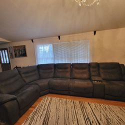 Large Corner Recliner Couch