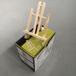 Wood Easel
