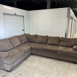 Comfy Nice Gray Sectional Couch🔥🔥🔥
