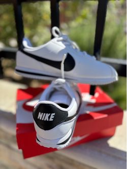 Nike Cortez Kids Size 4.5Y – White/Black – NEW / Never Worn