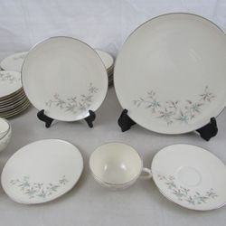 Lenox China Wyndcrest 5 Pc Place Setting-4 Sets 20 Pieces Total


