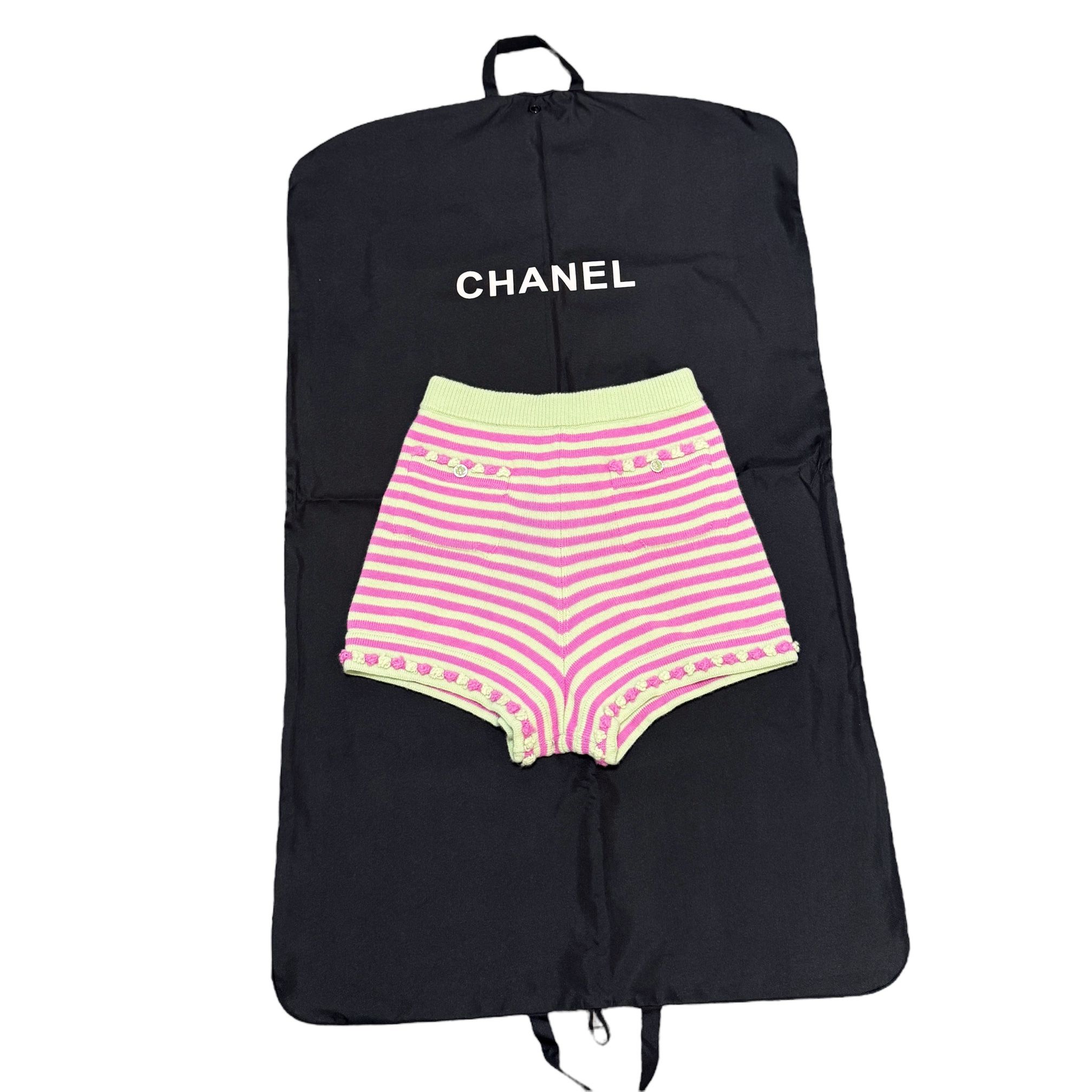 CHANEL Multiple Color Cashmere Knitted Shorts