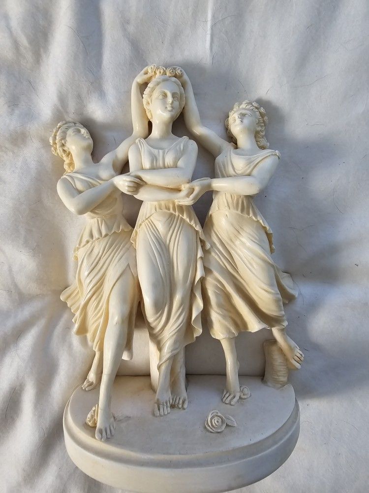 Statues 3 Pc Set