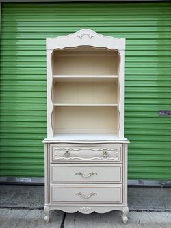 Vintage French Provincial Dresser and Hutch