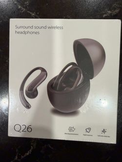 Wireless bluetooth headphones with AI translation