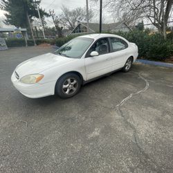 2003 Ford Taurus