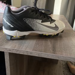 Nike Cleats, White And Black