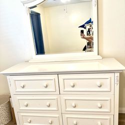 White Wooden Dresser With Mirror